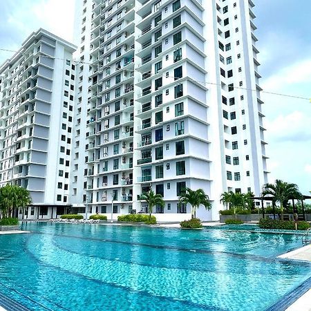 The Platino Skudai Near Paradigm Mall @ Uha Джохор Бахру Екстериор снимка